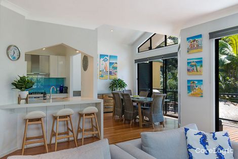 Property photo of 12 Fernleigh Court Currumbin QLD 4223