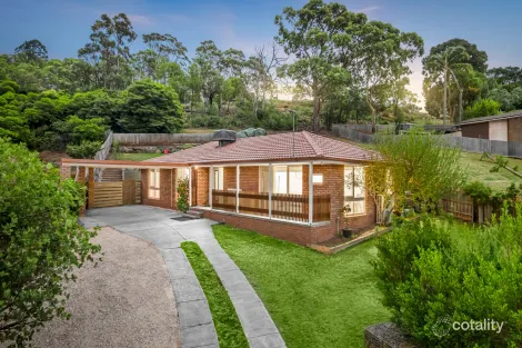 31 Landscape Dr, Mooroolbark, VIC 3138
