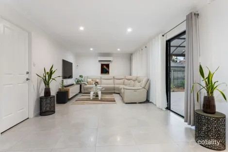 Property photo of 7 Christopher Place Sinnamon Park QLD 4073