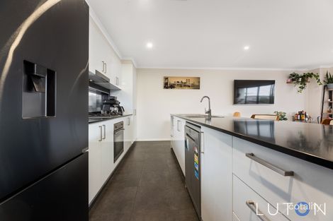 Property photo of 22 Taggart Terrace Coombs ACT 2611