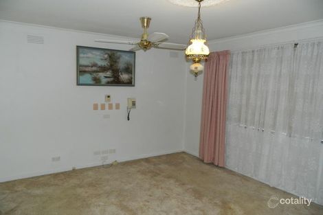 Property photo of 41 Kuringgai Crescent Noble Park VIC 3174