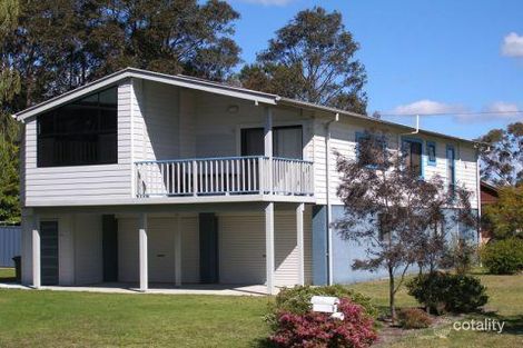 6 Comarong St, Greenwell Point, NSW 2540