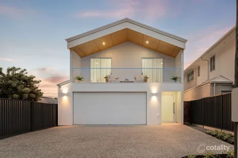 Property photo of 32 Lucy Street Thorneside QLD 4158