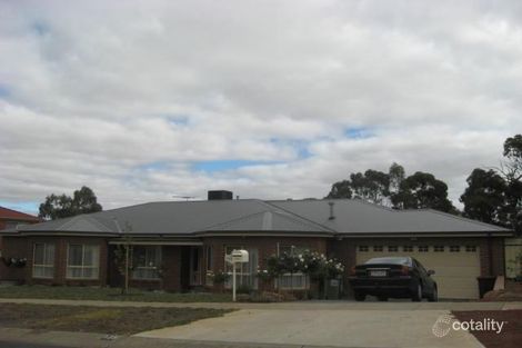 125 Yellow Gum Bvd, Sunbury, VIC 3429