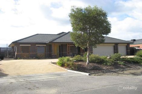 12 The Skyline, Sunbury, VIC 3429