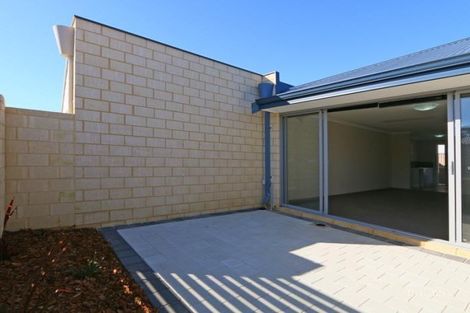 Property photo of 8 Gaffin Way Kwinana Town Centre WA 6167