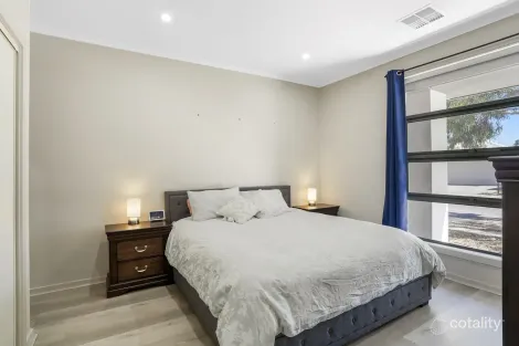 Property photo of 4 Scarlet Avenue Munno Para SA 5115