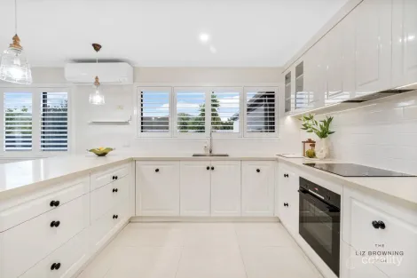 Property photo of 5 Stralock Street Chapel Hill QLD 4069