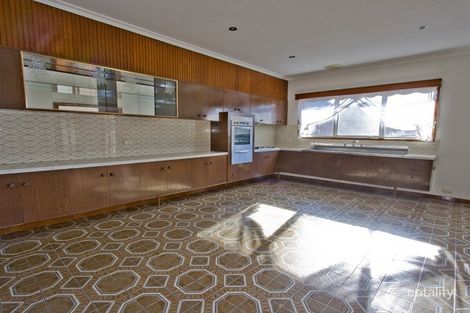 Property photo of 30 Russell Street Werribee VIC 3030