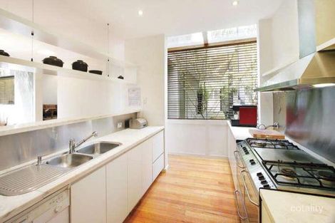 Property photo of 2 Palm Avenue Caulfield North VIC 3161