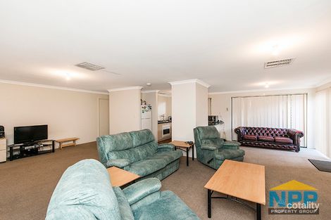 Property photo of 4/11 Exmouth Place Thornlie WA 6108