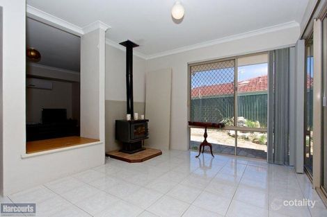 Property photo of 21 Requa Crescent Warnbro WA 6169