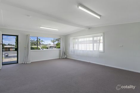 Property photo of 10 Delia Avenue Budgewoi NSW 2262