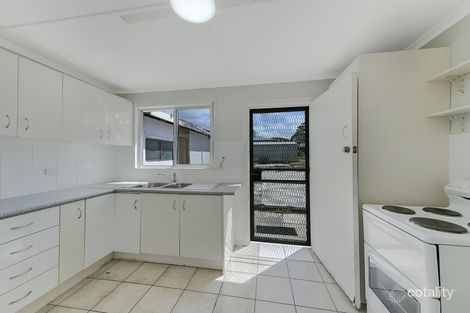 Property photo of 10 Delia Avenue Budgewoi NSW 2262