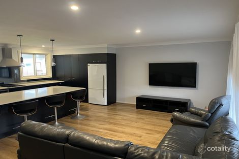 Property photo of 38 Parklands Drive Shellharbour NSW 2529
