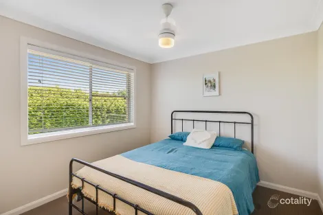 Property photo of 6 Karebo Close Darling Heights QLD 4350