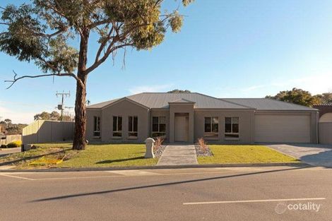 17 Glenalvon Dr, Flagstaff Hill, SA 5159