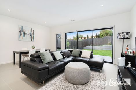 Property photo of 37 Stables Circuit Doncaster VIC 3108