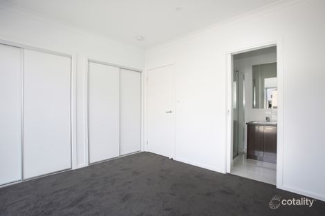 32 Topal Dr, Officer, VIC 3809