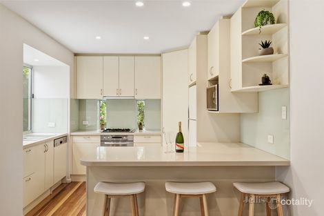 Property photo of 4 Burdon Court Forest Hill VIC 3131