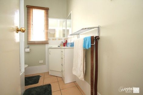 83 Pechey St, Chermside, QLD 4032
