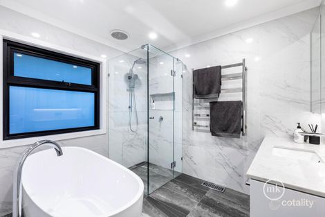Property photo of 4 Yatama Court Greensborough VIC 3088