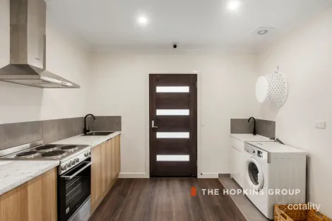 Property photo of 1 Durham Crescent Hoppers Crossing VIC 3029