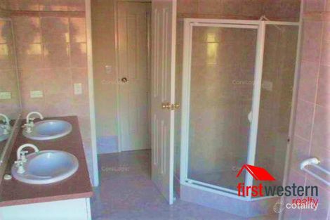 Property photo of 84 Castlecrag Drive Kallaroo WA 6025