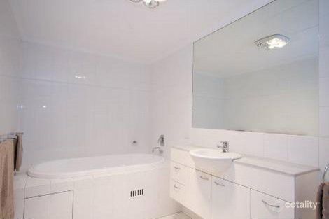 Property photo of 71/1 Holdfast Promenade Glenelg SA 5045