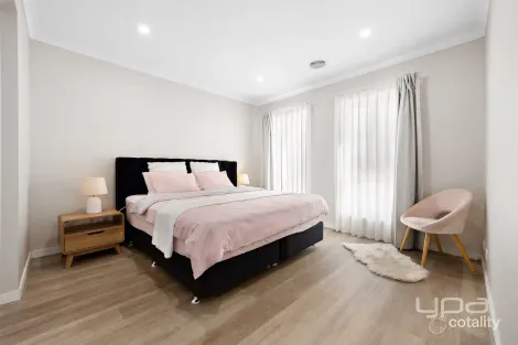 Property photo of 4 Discovery Drive Tarneit VIC 3029