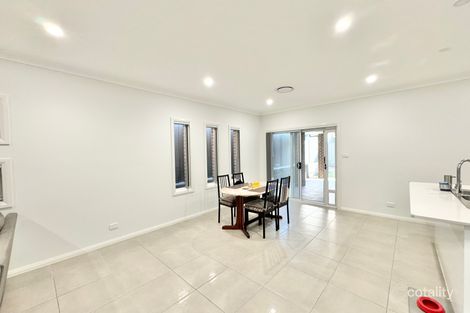 Property photo of 33 Pluto Avenue Leppington NSW 2179
