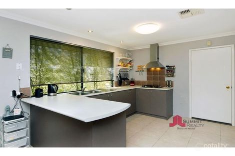 Property photo of 31 Chisholm Road Dalyellup WA 6230