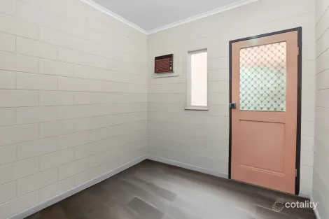 Property photo of 1 Ramsey Drive Kanimbla QLD 4870