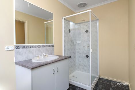 Property photo of 10 Perez Court Werribee VIC 3030