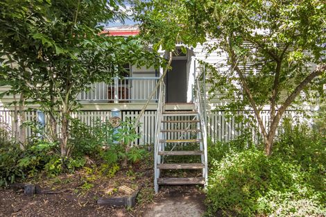 Property photo of 8 Charles Street Pialba QLD 4655