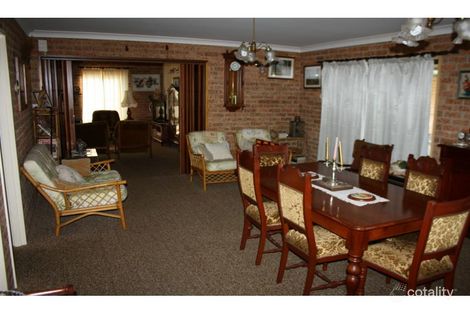 Property photo of 2 Ronella Drive Yarravel NSW 2440
