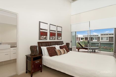 Property photo of 2/2-8 Canthium Way Casuarina NSW 2487