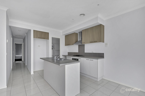 Property photo of 14 Brookfield Boulevard Craigieburn VIC 3064