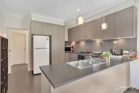 Property photo of 11 Leveque Loop Craigieburn VIC 3064