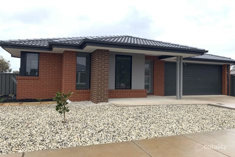 1 Trinity Way, Ascot, VIC 3551