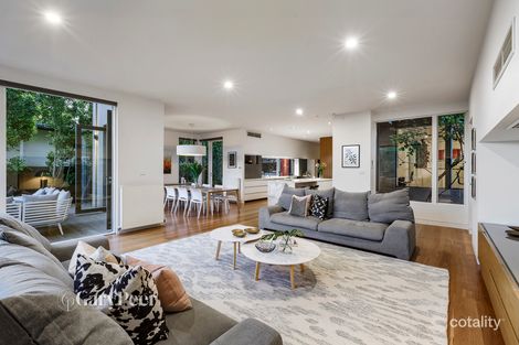 Property photo of 17 Holroyd Avenue St Kilda East VIC 3183
