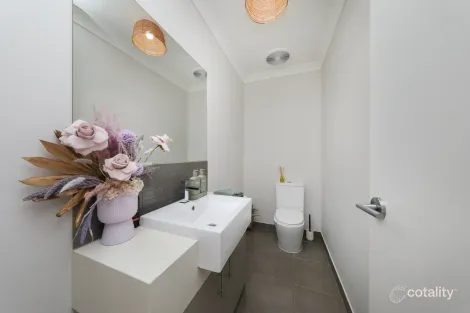 Property photo of 11 Destination Drive Greenvale VIC 3059