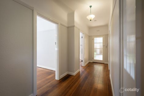 Property photo of 1/8 Raith Court St Kilda East VIC 3183
