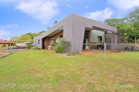 Property photo of 2 Finemore Crescent Qunaba QLD 4670