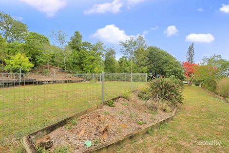 Property photo of 2 Finemore Crescent Qunaba QLD 4670