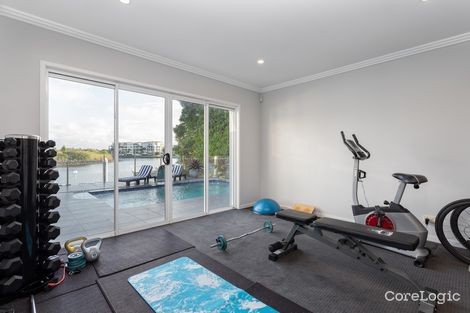 Property photo of 8 Palladium Boulevard Hope Island QLD 4212