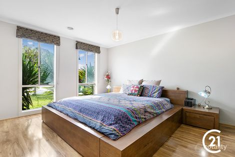 Property photo of 3 Cerreto Mews Pakenham VIC 3810
