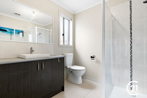 Property photo of 3 Cerreto Mews Pakenham VIC 3810