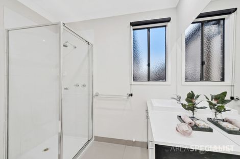 Property photo of 120 William Thwaites Boulevard Cranbourne North VIC 3977