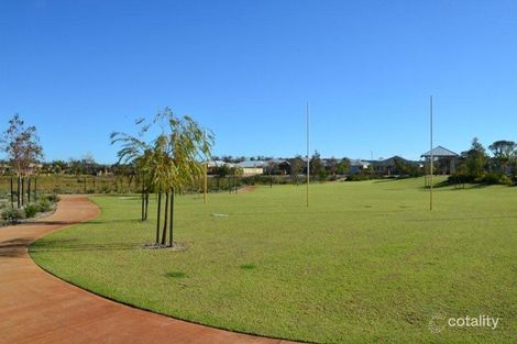 Property photo of 39 Badminton Cross The Vines WA 6069